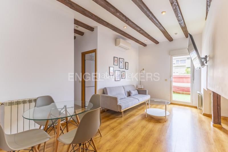 Foto 8eb0405d-b30b-469b-a3b1-035abddb27d2. Ático  con terraza y vistas 180 sobre en Universidad-Malasaña Madrid