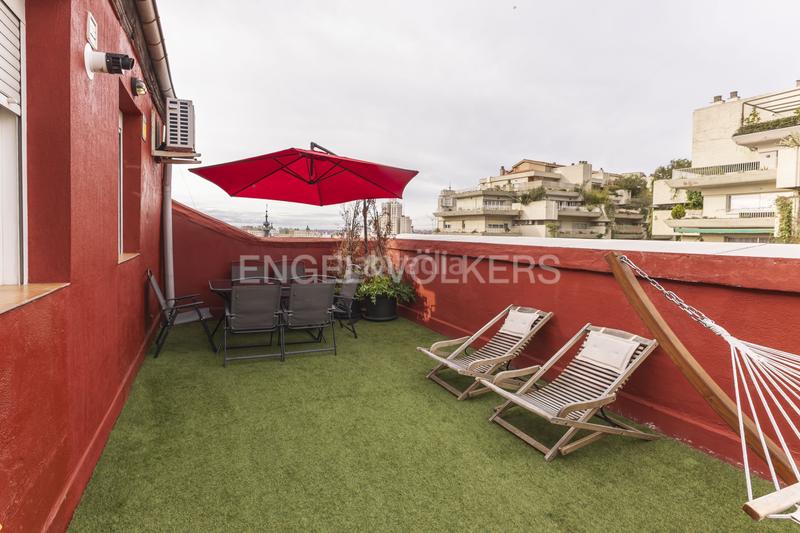 Foto c1922808-de74-4464-a72f-6dea0cdab83b. Ático  con terraza y vistas 180 sobre en Universidad-Malasaña Madrid
