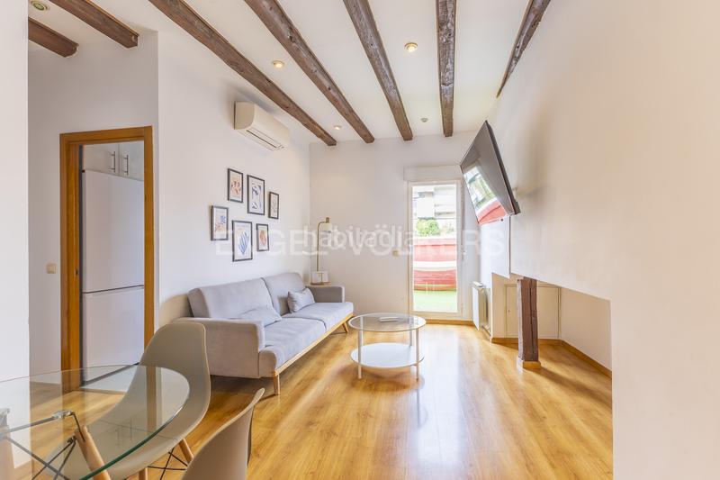 Foto fcc90416-5b3f-4095-923f-6ebd2c86dbb6. Ático  con terraza y vistas 180 sobre en Universidad-Malasaña Madrid