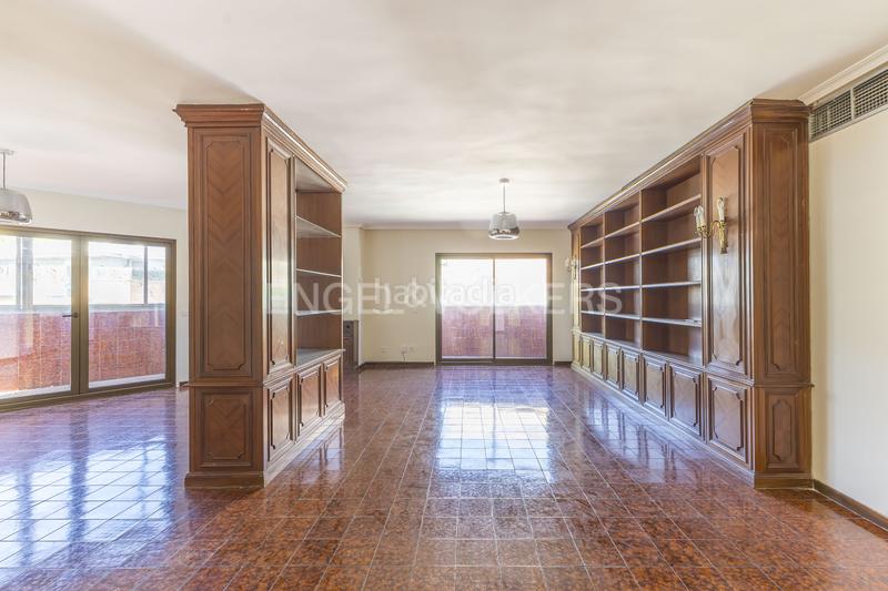 Foto 57853dec-8327-4600-bf09-8e537d28a958. Alquiler apartamento amplio y luminoso piso en argelles en alquiler en Madrid
