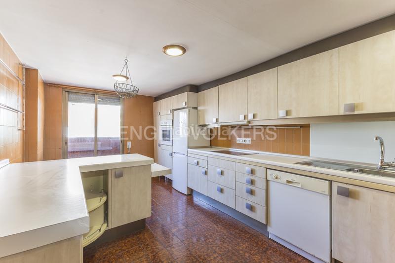 Foto 66a791af-af34-4c48-aa77-d165779013a6. Alquiler apartamento amplio y luminoso piso en argelles en alquiler en Madrid