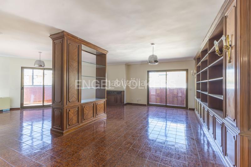 Foto 83730738-f876-4d8a-832c-e0bedf1c2271. Alquiler apartamento amplio y luminoso piso en argelles en alquiler en Madrid