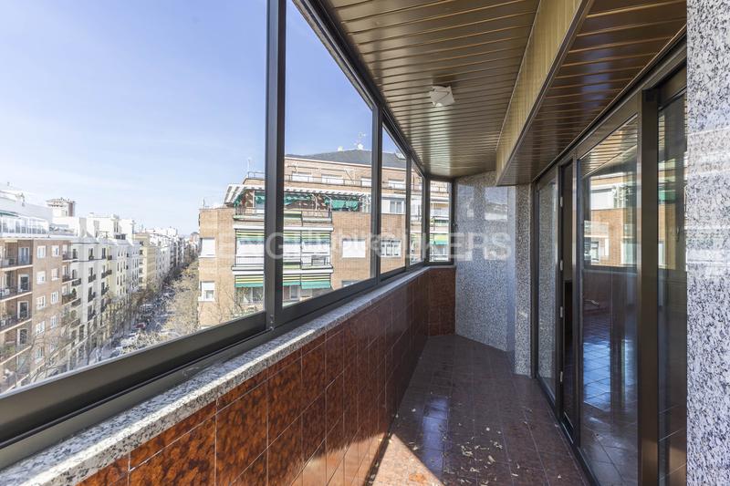 Foto fbc418d2-502b-40c5-ad3a-d48cbbdac0f2. Alquiler apartamento amplio y luminoso piso en argelles en alquiler en Madrid