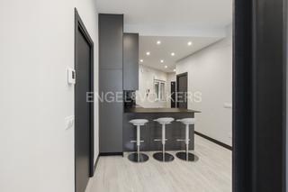 Alquiler Apartamento en Sol. Piso de dos dormitorios y dos baños en gran via , sol