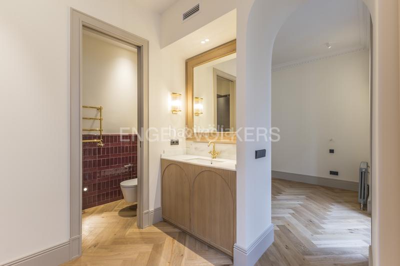 Foto 24a67088-8beb-4f38-9cce-5b4ea74eeb03. Appartement mit heizung in Justicia-Chueca Madrid