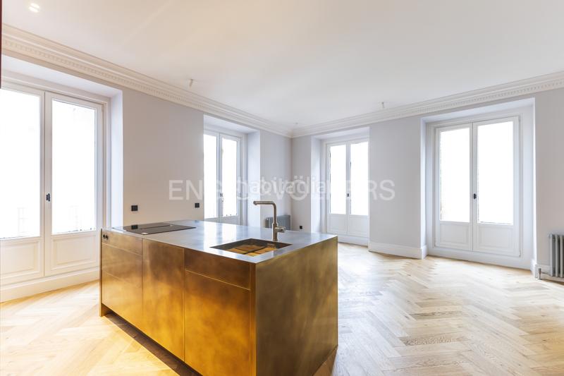 Foto cf63b907-705e-4c95-88c6-81dc3eeb57c7. Appartement mit heizung in Justicia-Chueca Madrid