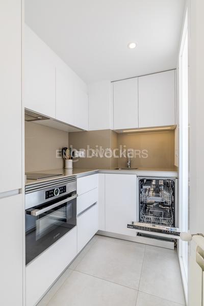 Foto d438a89a-0d8c-403f-b055-66e9c37ceae0. Rent apartment with heating in Castillejos-Cuzco Madrid