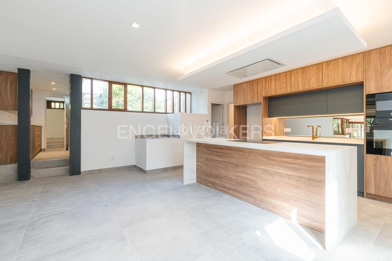 Foto 1090cec3-26a0-4f0b-b7b0-49fcefac3a97. Lloguer casa amb calefacció aparcament piscina a Pozuelo de Alarcón