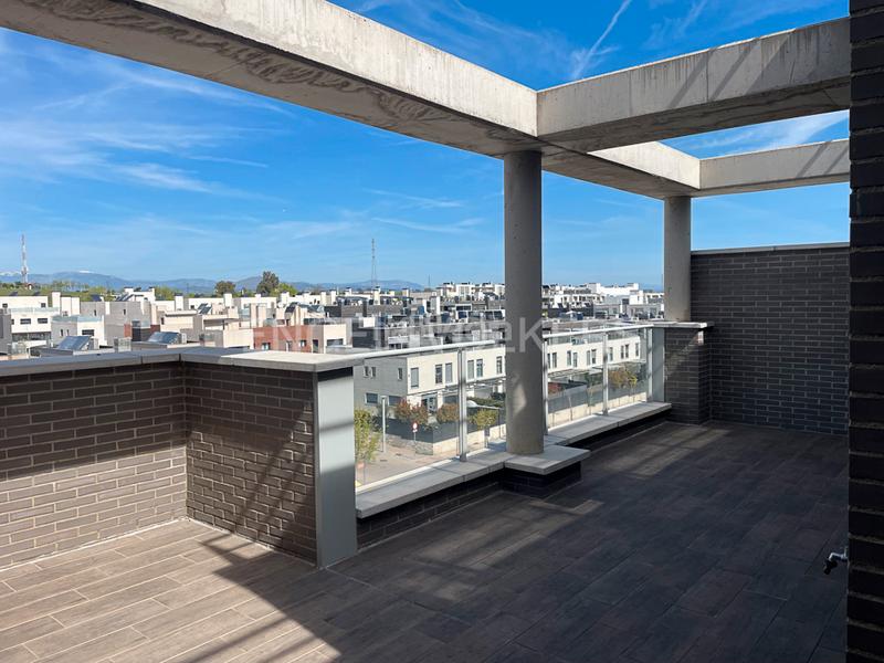 Foto 0248122a-582e-4a73-b689-9adb334d99d2. Attico con riscaldamento parcheggio piscina in Tempranales San Sebastián de los Reyes