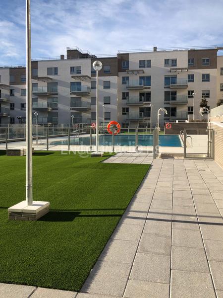 Foto 03dac6dc-80ba-49a8-b94d-3c9d35cd5885. Attico con riscaldamento parcheggio piscina in Tempranales San Sebastián de los Reyes