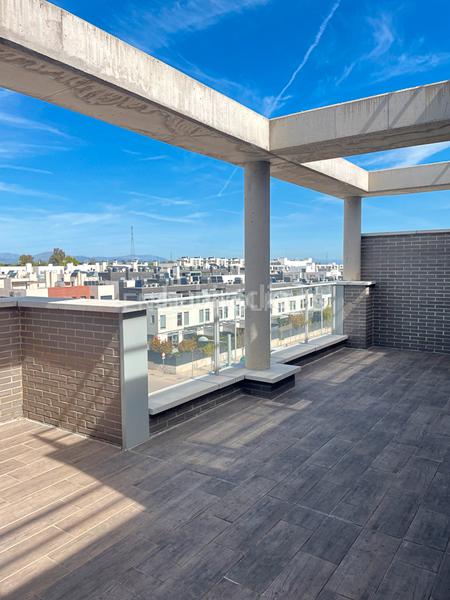 Foto 21c80641-3a84-426a-b82b-cdf5e7e6d0d6. Attico con riscaldamento parcheggio piscina in Tempranales San Sebastián de los Reyes