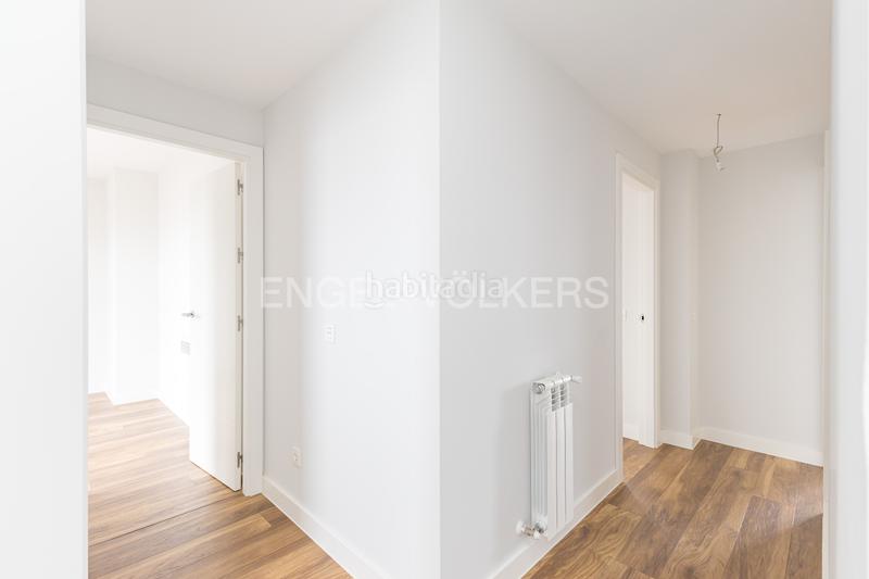 Foto 3cb28c17-770e-4d4e-8a7d-a5f50845a7ea. Attico con riscaldamento parcheggio piscina in Tempranales San Sebastián de los Reyes