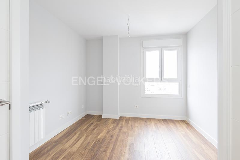 Foto 76334186-44db-4e13-bc19-ca18c386d18a. Attico con riscaldamento parcheggio piscina in Tempranales San Sebastián de los Reyes