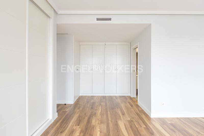 Foto b46dc82c-530d-447c-90c4-5d22b643cf04. Attico con riscaldamento parcheggio piscina in Tempranales San Sebastián de los Reyes