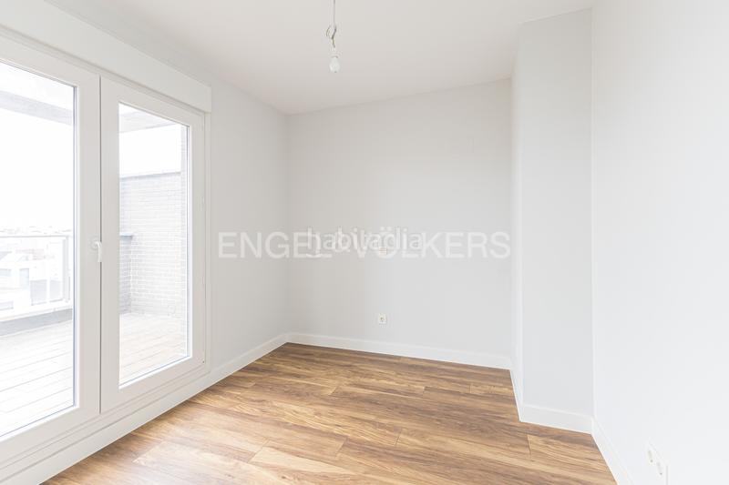 Foto d0538ae1-e9e6-4f75-855a-00955603edbb. Attico con riscaldamento parcheggio piscina in Tempranales San Sebastián de los Reyes