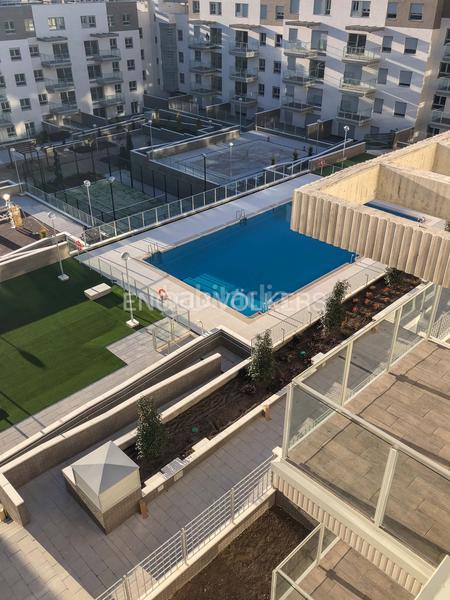 Foto d958a56f-130c-4bae-9311-3229a77f625a. Attico con riscaldamento parcheggio piscina in Tempranales San Sebastián de los Reyes