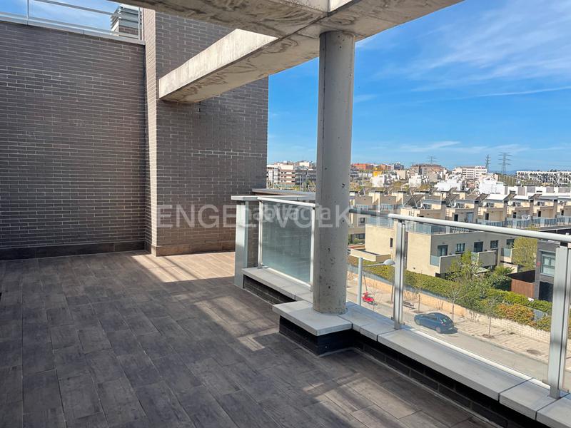 Foto e9548b53-5e3f-472a-b332-4dbfa9040880. Attico con riscaldamento parcheggio piscina in Tempranales San Sebastián de los Reyes