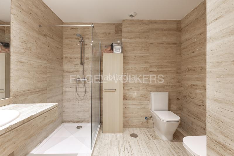 Foto 06c8abad-0527-45fa-b780-98f792c8213b. Piccolo appartamento con riscaldamento parcheggio piscina in La Moraleja