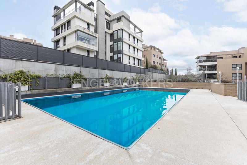 Foto 0d833f53-6d53-4e48-8327-fb1098da4cdf. Piccolo appartamento con riscaldamento parcheggio piscina in La Moraleja