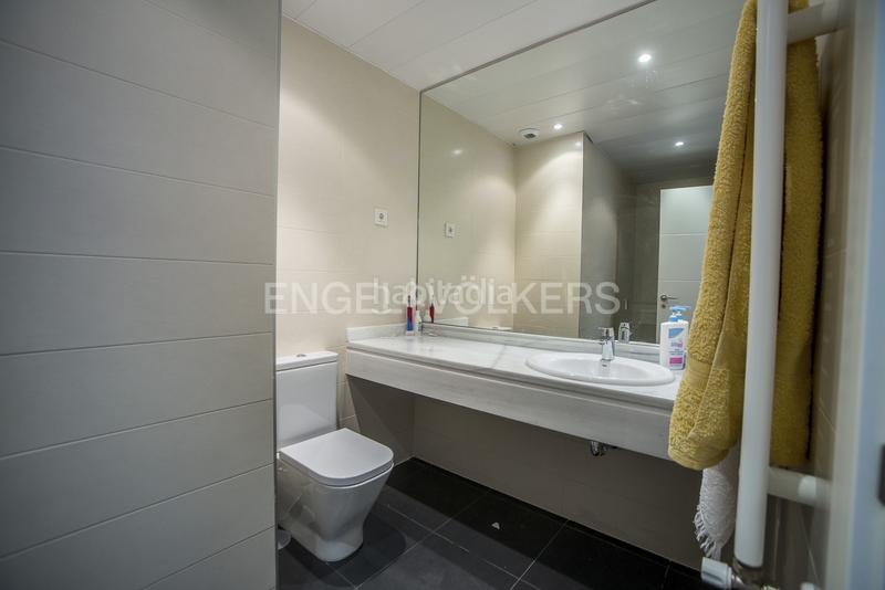 Foto 2d2961de-7ec7-434b-bdfd-89ccbe7c0ac4. Piccolo appartamento con riscaldamento parcheggio piscina in La Moraleja