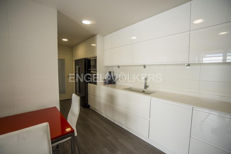 Foto 447c4fb2-413d-4668-9561-7e1c70412e0e. Piccolo appartamento con riscaldamento parcheggio piscina in La Moraleja