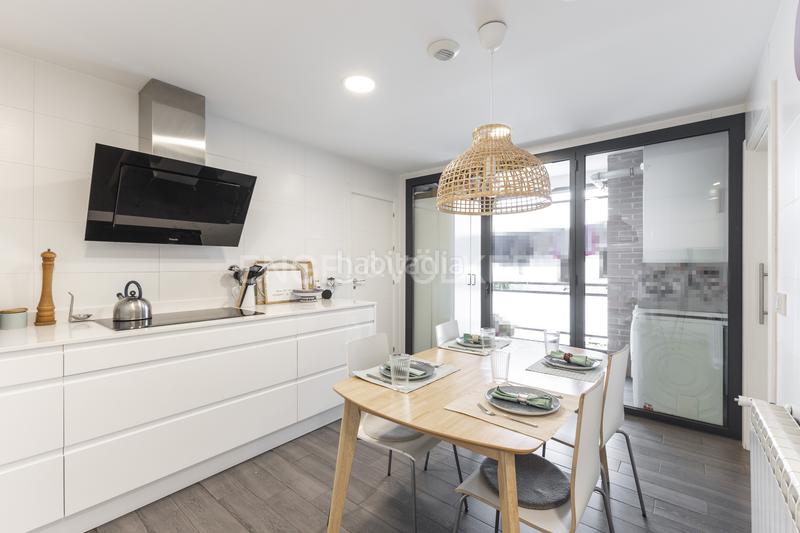 Foto 4a1afcee-0387-47d8-af24-0b46d1b1bbcc. Piccolo appartamento con riscaldamento parcheggio piscina in La Moraleja