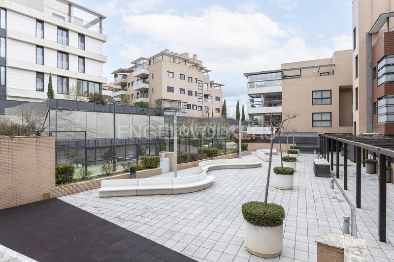 Foto 89e12f50-a517-4ea2-a642-94ccf9ef56d3. Piccolo appartamento con riscaldamento parcheggio piscina in La Moraleja