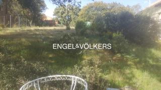 Residential Plot in Las Zorreras-Monte Encinar. Bonita parcela en venta en el escorial