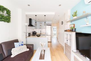 Appartement in Almenara-Ventilla. Moderno piso en almenara