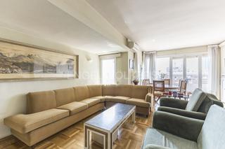 Apartament  Principe de vergara. Amplio y luminoso piso para reformar en el viso