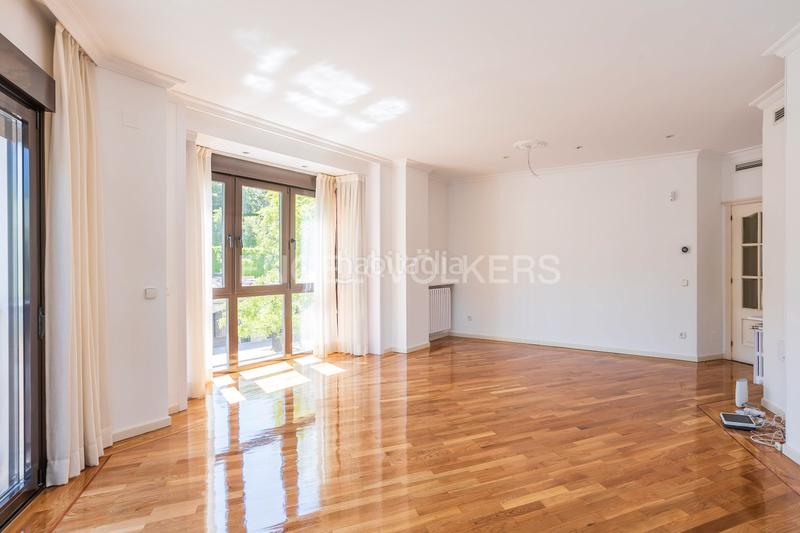 Foto 42aebf03-1fdb-4e5b-adbe-017d733453a3. Lloguer apartament amb calefacció aparcament a Imperial Madrid