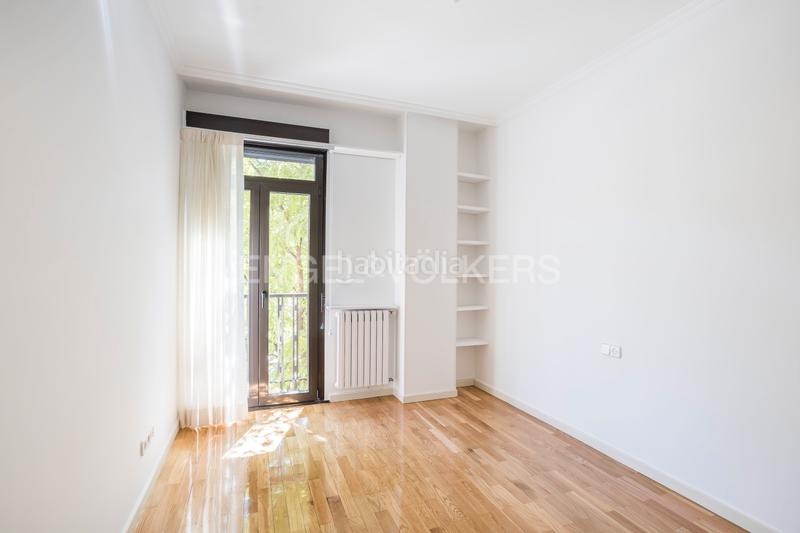 Foto 58f9d3f0-52bd-40d6-b96e-91e49d905ae7. Lloguer apartament amb calefacció aparcament a Imperial Madrid