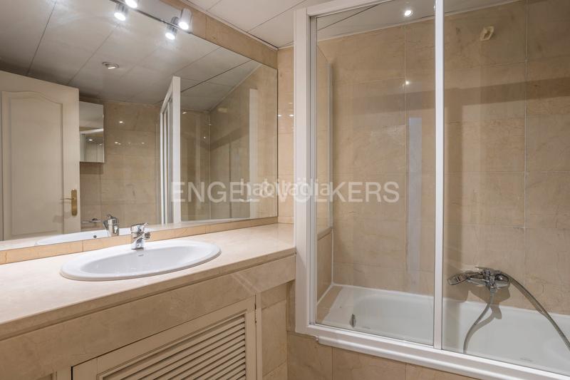 Foto eabb3afa-000c-4c2f-83c3-3d75e603b8ca. Location appartement avec chauffage parking dans Imperial Madrid