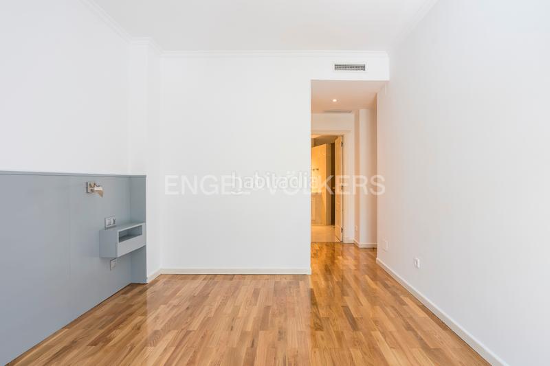 Foto 180eada0-f461-47b7-a2d1-21b4a8d20a53. Miete appartement mit heizung parking in Imperial Madrid