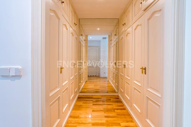 Foto 770d69a0-af5e-4ff9-81b4-b26eb23b1ef8. Miete appartement mit heizung parking in Imperial Madrid