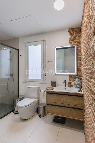 Foto bb8d7c68-f2b5-4448-a0f5-d675543b3980. Apartamento luminosa propiedad reformada con balcón. en Madrid