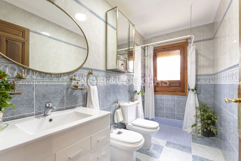 Foto 4728645a-6d6e-4f39-b337-99993ade82f9. Casa amb calefacció aparcament piscina a Cerro Alarcón Valdemorillo