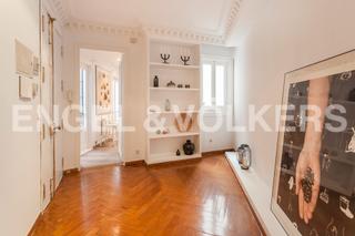 Lloguer Apartament  Calle de la cruz. Piso exterior con balcones en madrid centro en alquiler