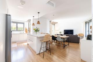 Apartament a Valenoso. Maravilloso bajo en valenoso