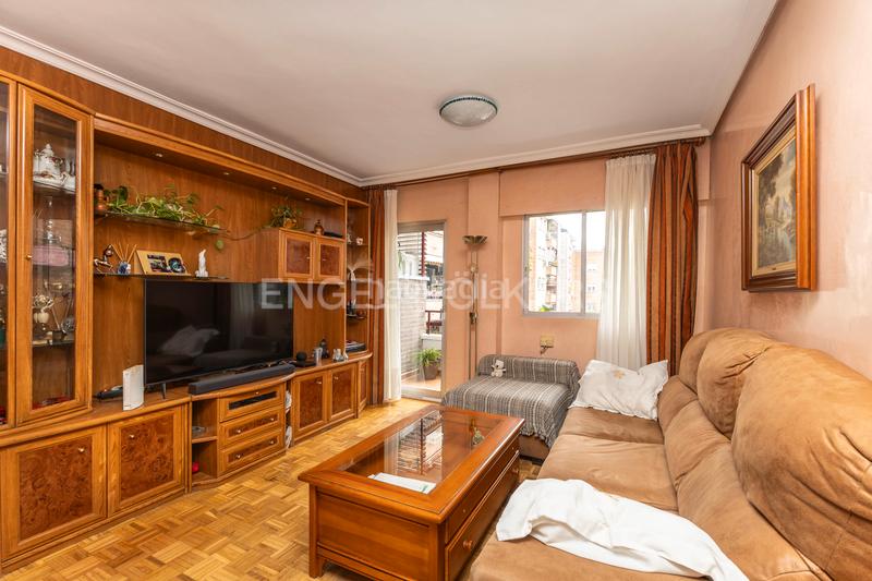 Foto 3ac9e5d5-2752-4da4-8713-2b4aa0a165e6. Apartamento piso de 4 habitaciones en una ubicación ideal en San Sebastián de los Reyes