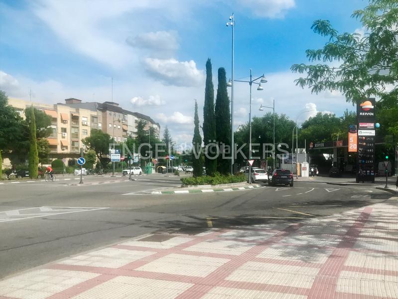 Foto 5ace2e8c-dc60-4ca7-b464-ca2a57b31dbf. Apartamento piso de 4 habitaciones en una ubicación ideal en San Sebastián de los Reyes