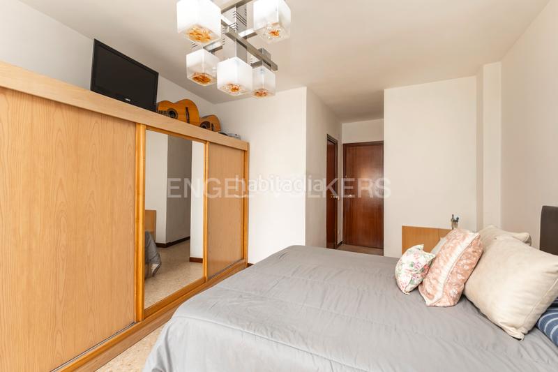 Foto a611bcfa-0b60-4da7-a3a2-4a805fbd8390. Apartamento piso de 4 habitaciones en una ubicación ideal en San Sebastián de los Reyes
