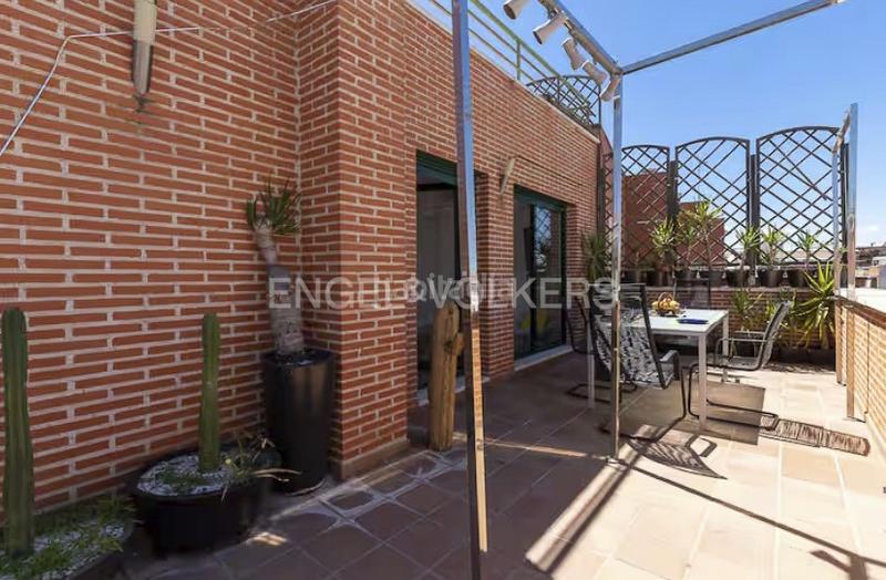 Foto 5f0fec86-dffc-4570-af94-7e132e6e0437. Àtic amb calefacció piscina a Bellas Vistas Madrid