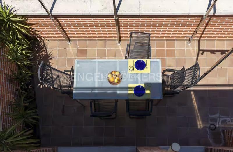 Foto cafeee2e-fa1f-4dab-9616-78aa5ed30b70. Àtic amb calefacció piscina a Bellas Vistas Madrid