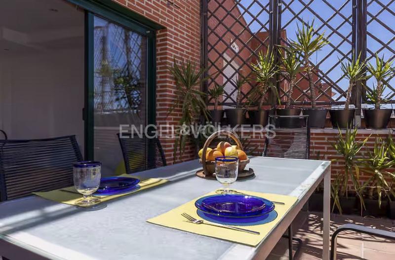 Foto fd631c52-9272-4f5c-b7c0-22acce615856. Àtic amb calefacció piscina a Bellas Vistas Madrid