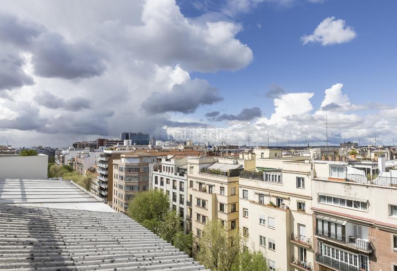 Foto 0d03ac08-0853-4688-a16f-f2787e5e276d. Ático  único con terraza de 50m2 con vistas despejadas en Trafalgar en Madrid