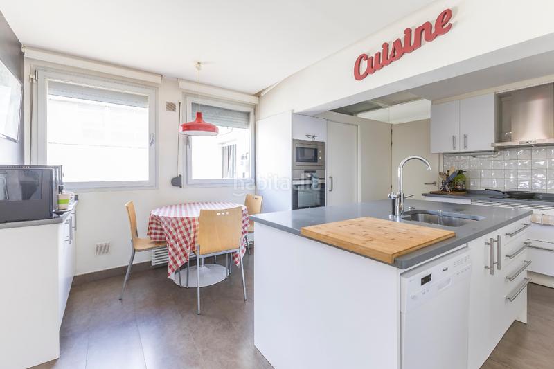 Foto 5d74523a-e217-48ba-99fe-7a535dfefc55. Ático  único con terraza de 50m2 con vistas despejadas en Trafalgar en Madrid