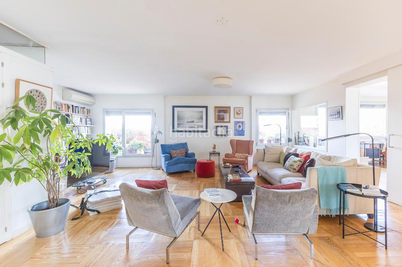 Foto 699c1686-3cc5-497f-a728-68871233cc4c. Ático  único con terraza de 50m2 con vistas despejadas en Trafalgar en Madrid