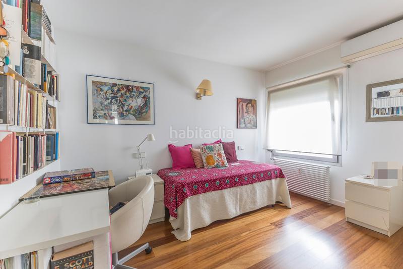 Foto 7ccc5bba-aa63-4e2d-8404-ccd42444409f. Ático  único con terraza de 50m2 con vistas despejadas en Trafalgar en Madrid