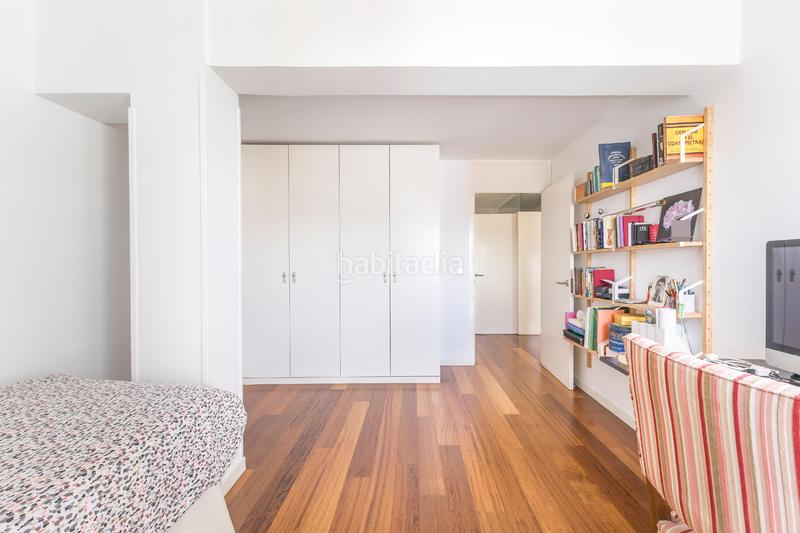 Foto d7dee4b9-454e-45a1-be75-489b98c04fff. Ático  único con terraza de 50m2 con vistas despejadas en Trafalgar en Madrid